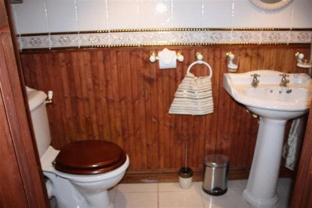 Robertsbridge Retreat At Cornhill Self Catering Apartments Phòng bức ảnh
